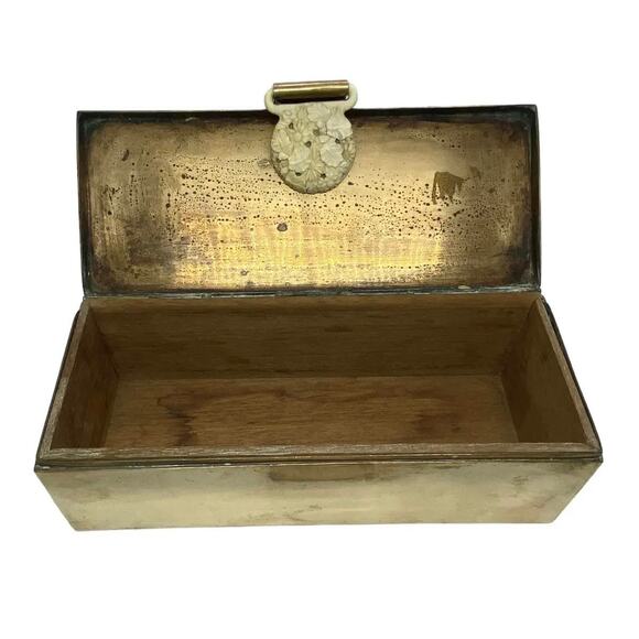 Mid 20th Century Rectangle Brass Keepsake Box With Floral Lid Handle Philippines - Picture 5 of 12